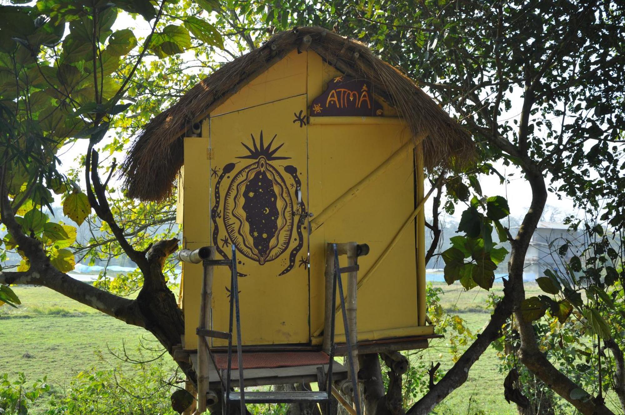 Pemsee'S Tree Town - Eco-Friendly,Tree House Hostel Sauraha Kültér fotó