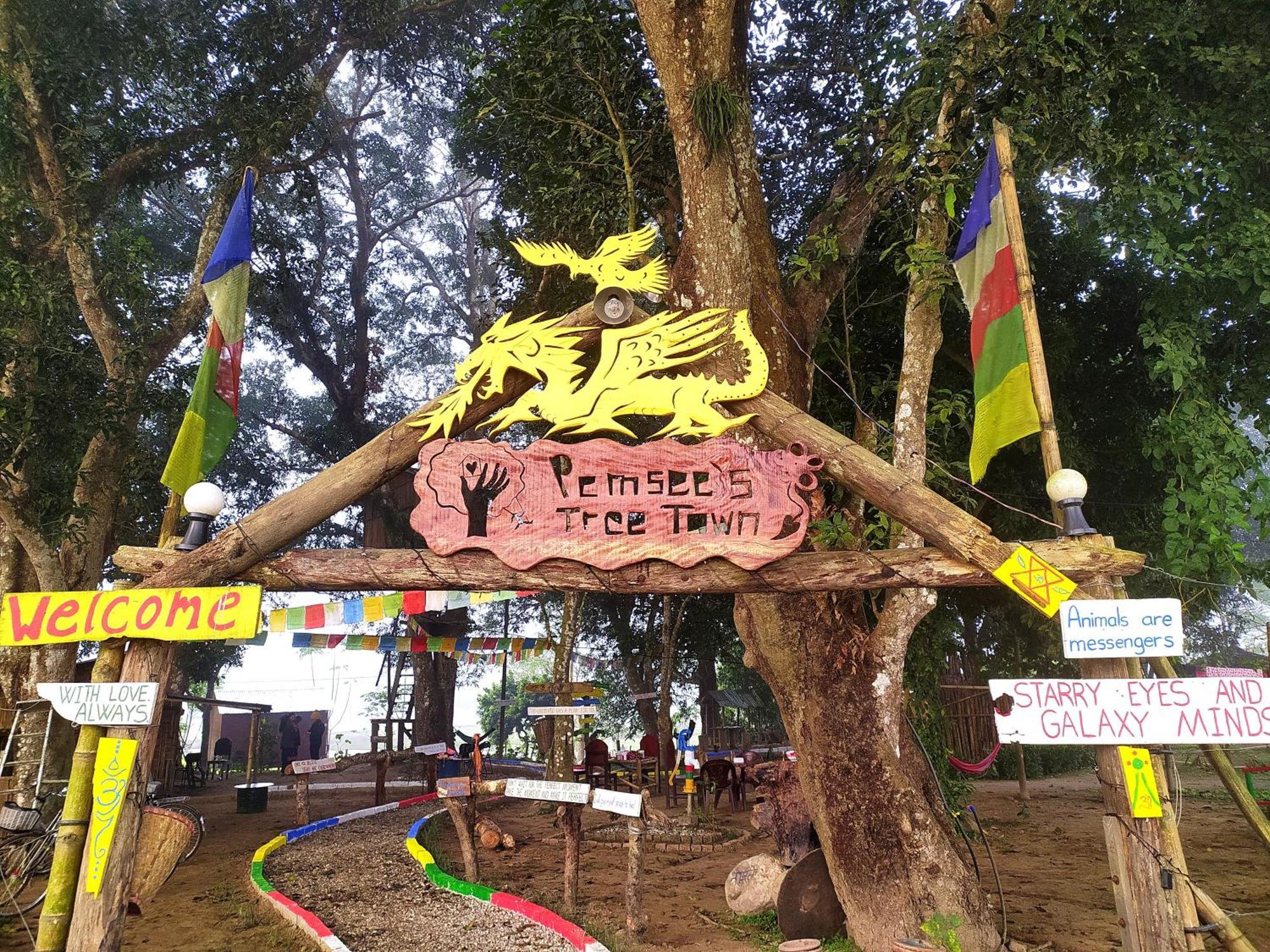 Pemsee'S Tree Town - Eco-Friendly,Tree House Hostel Sauraha Kültér fotó