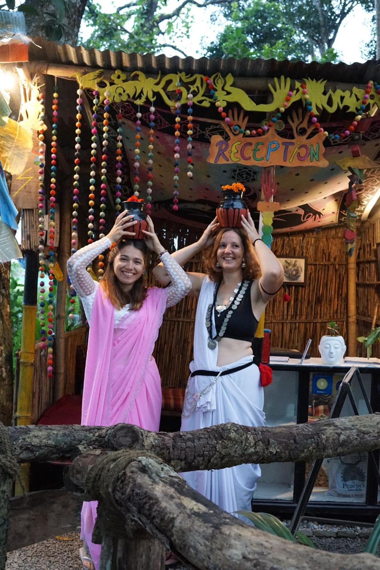 Pemsee'S Tree Town - Eco-Friendly,Tree House Hostel Sauraha Kültér fotó